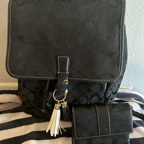 Coach - Picture 1 of 16